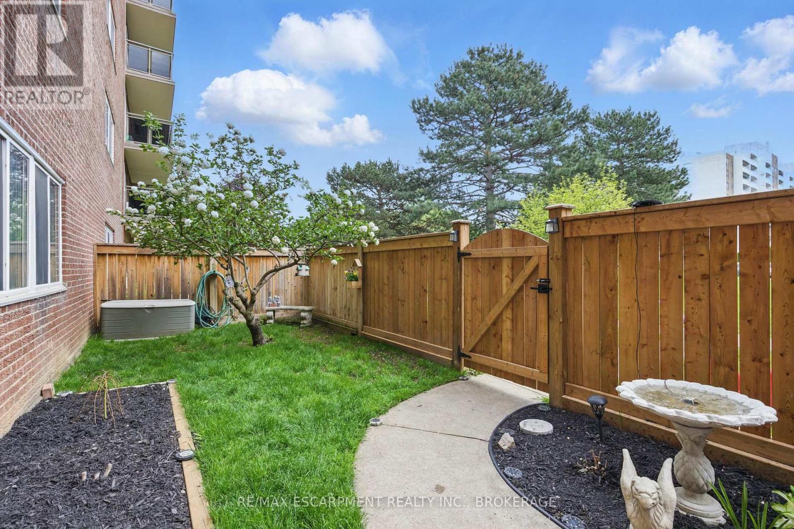 115 - 196 Scott Street, St. Catharines (Fairview), Ontario  L2N 5T2 - Photo 19 - X12148181