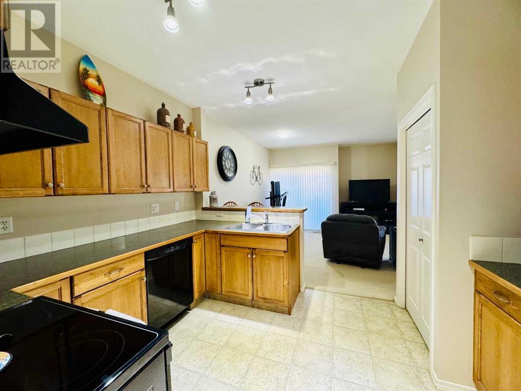 1, 129 Silkstone Road W, Lethbridge, Alberta  T1J 3H6 - Photo 8 - A2219443