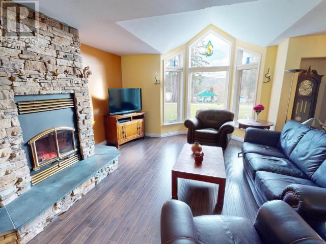 Property at 4827 BALSAM STREET image 4