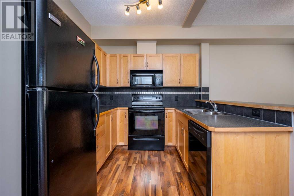 1218, 211 Aspen Stone Boulevard Sw, Calgary, Alberta  T3H 0K1 - Photo 14 - A2214444