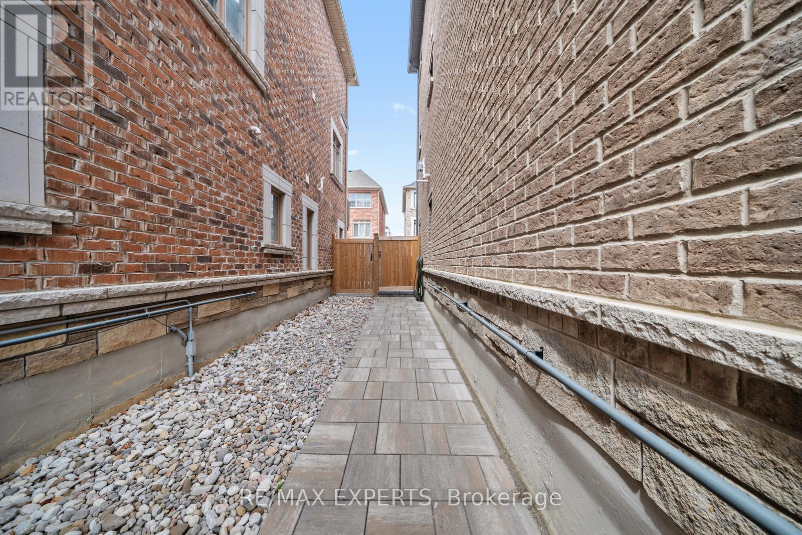 78 Farooq Boulevard, Vaughan, Ontario  L4H 4P3 - Photo 31 - N12150155