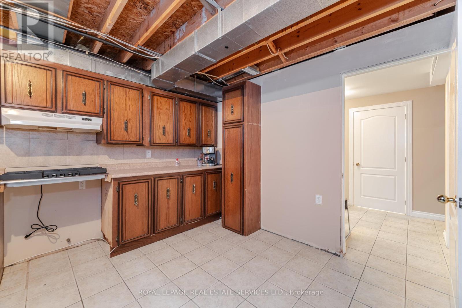 777 Limeridge Road E, Hamilton (Lawfield), Ontario  L8W 1A4 - Photo 46 - X12002105