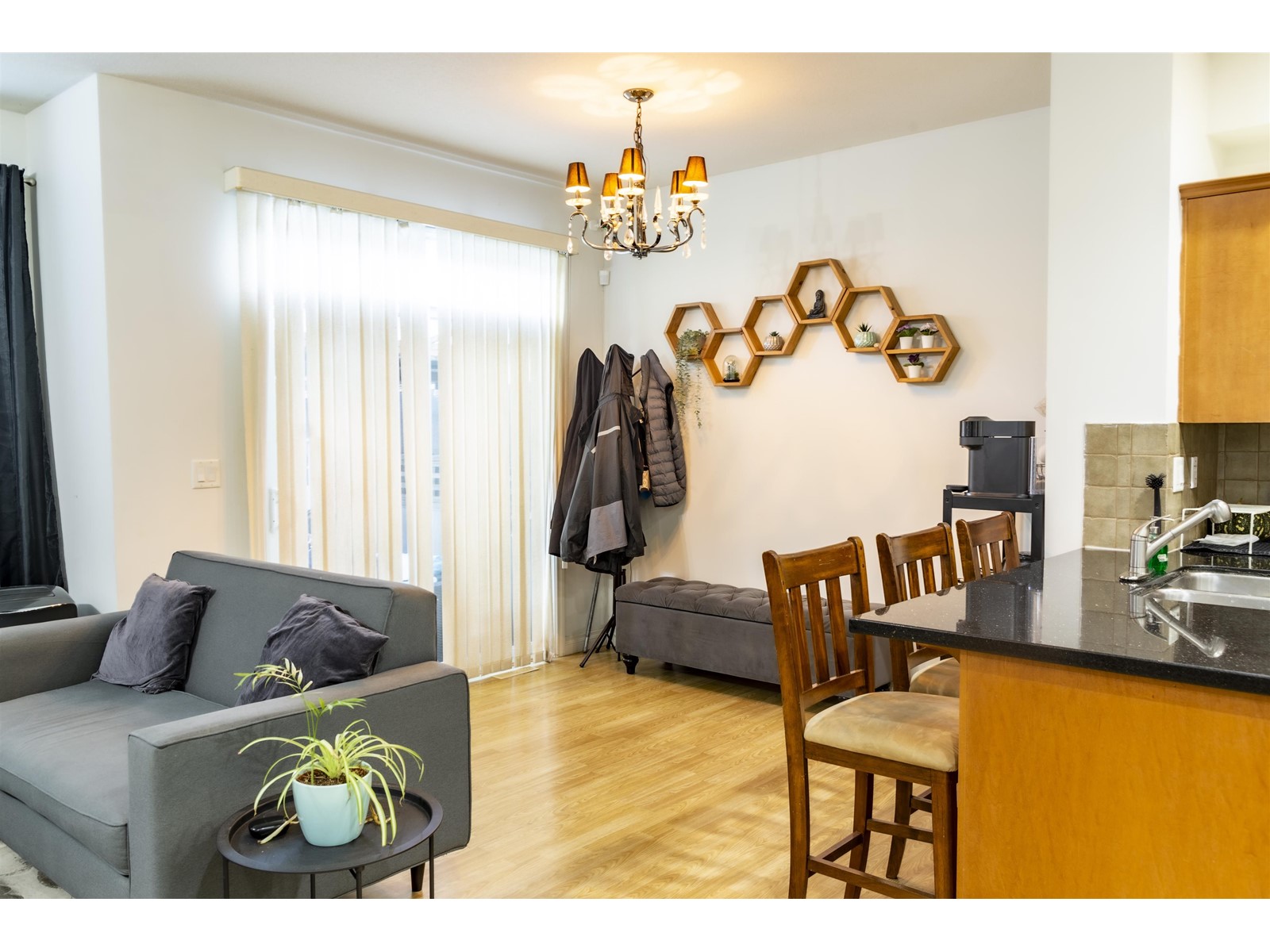 3 18055 70 Avenue, Surrey, British Columbia  V3S 6X3 - Photo 4 - R3003113