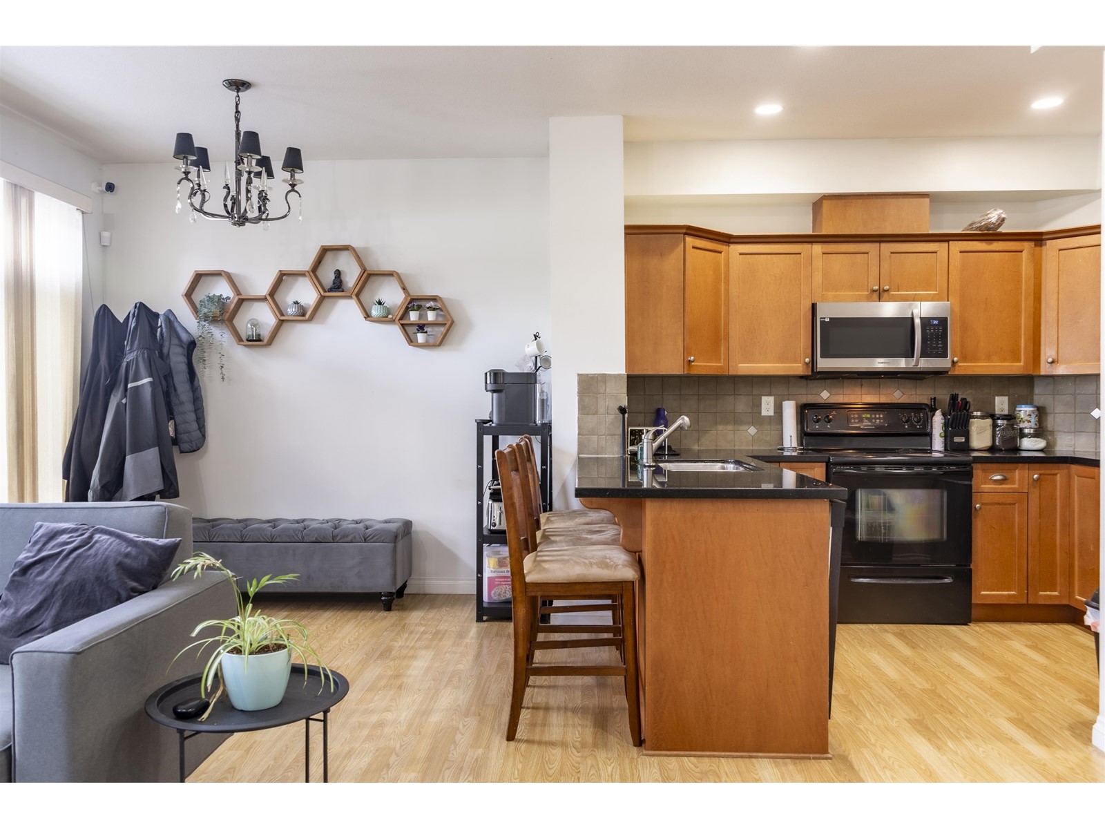 3 18055 70 Avenue, Surrey, British Columbia  V3S 6X3 - Photo 5 - R3003113