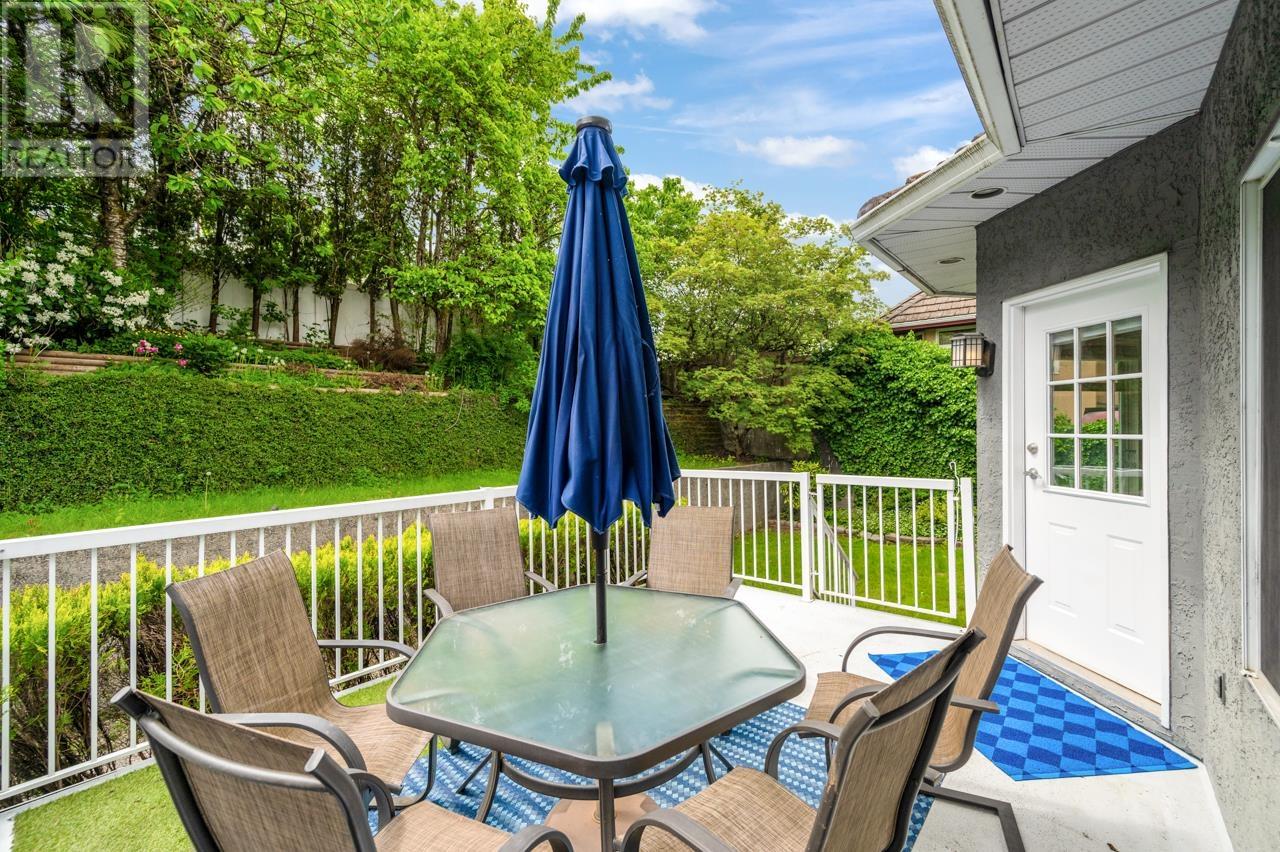 9116 Briar Road, Burnaby, British Columbia  V3N 4W8 - Photo 10 - R3003192