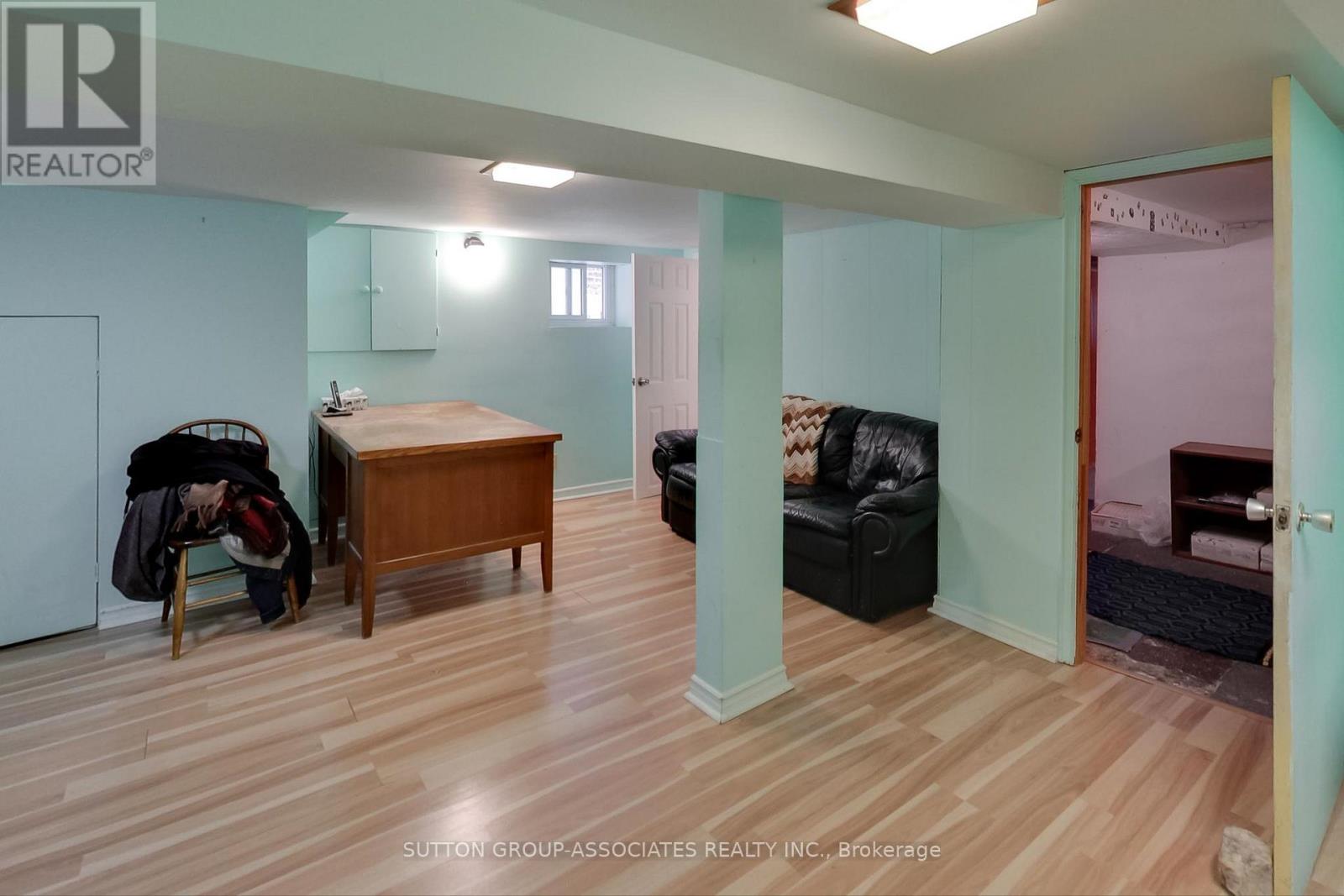 47 Robina Avenue, Toronto, Ontario  M6C 3Y5 - Photo 19 - C12151808