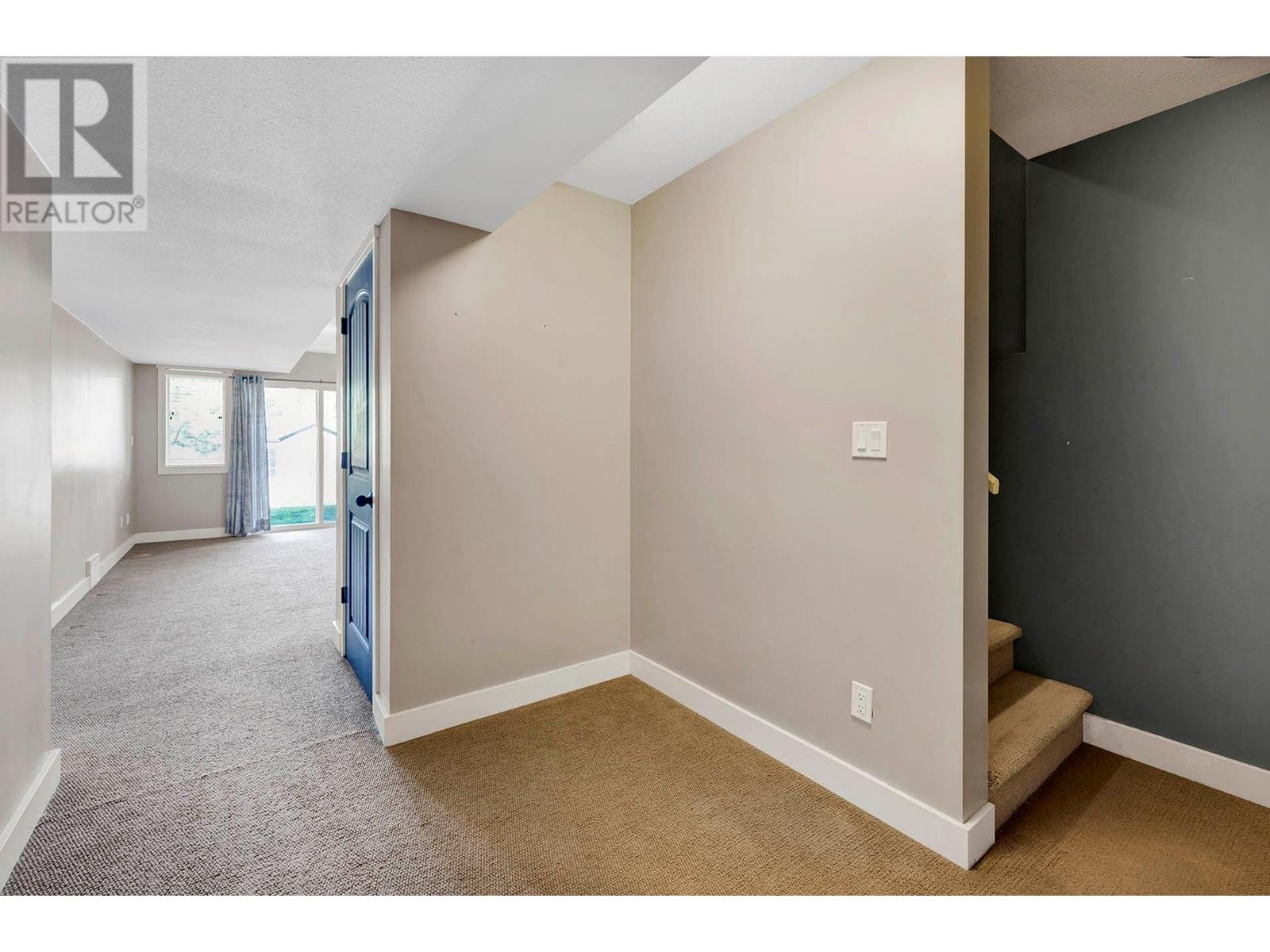 2074 Highland Place, Kamloops, British Columbia  V2E 0E8 - Photo 31 - 10347833
