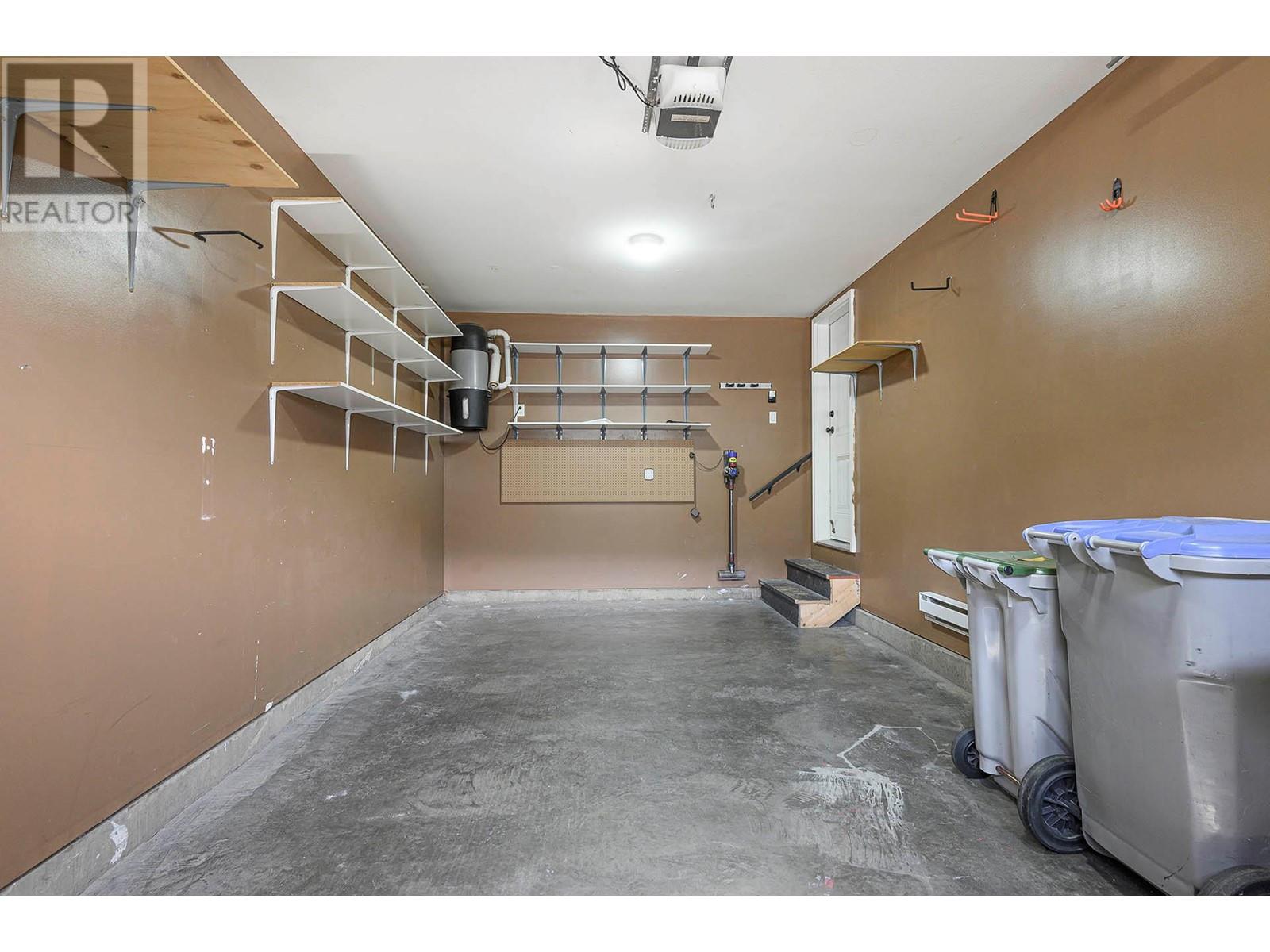 2074 Highland Place, Kamloops, British Columbia  V2E 0E8 - Photo 38 - 10347833