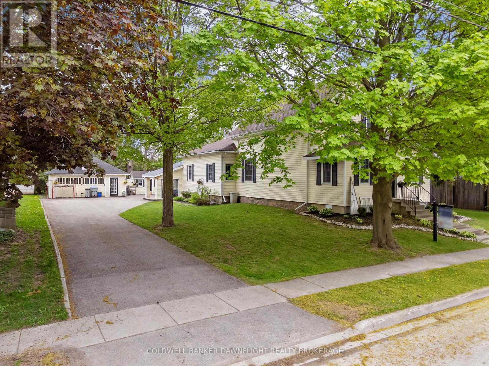 103 Richmond Street S, Bluewater, Ontario  N0M 1X0 - Photo 2 - X12071762