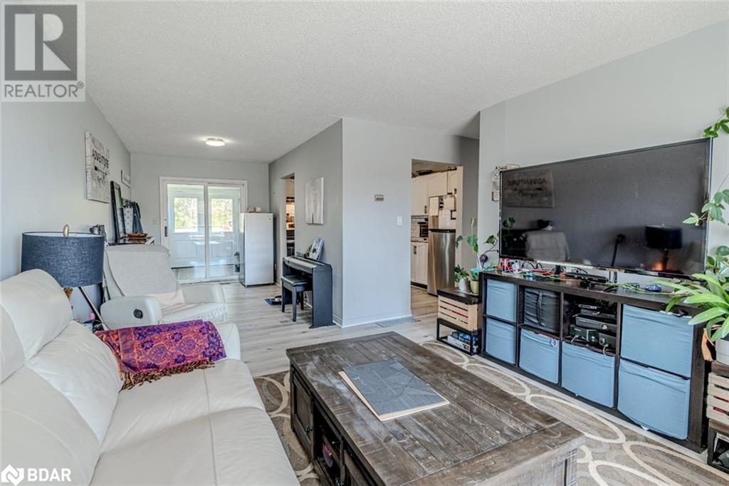 19 Korlea Crescent, Orillia, Ontario  L3V 7K3 - Photo 4 - 40728562