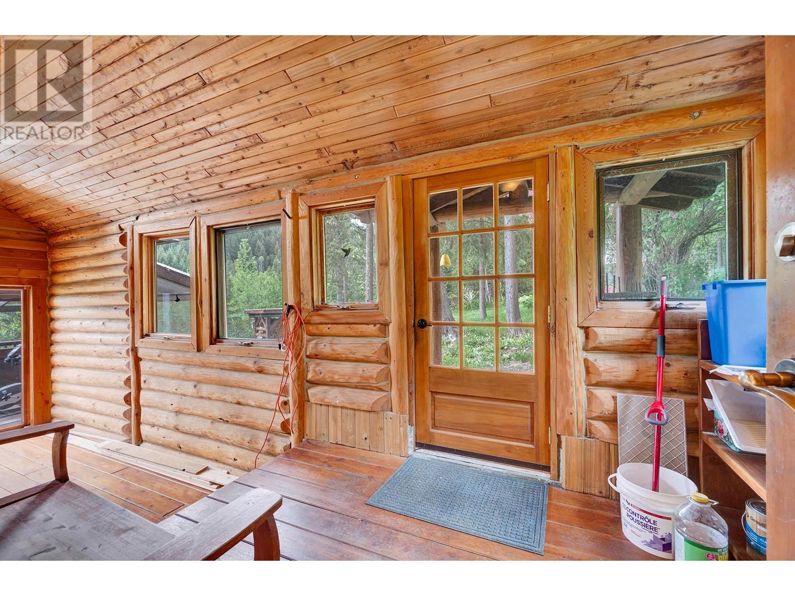 789 Candle Creek Road, Clearwater, British Columbia  V0E 1N2 - Photo 3 - 10347876