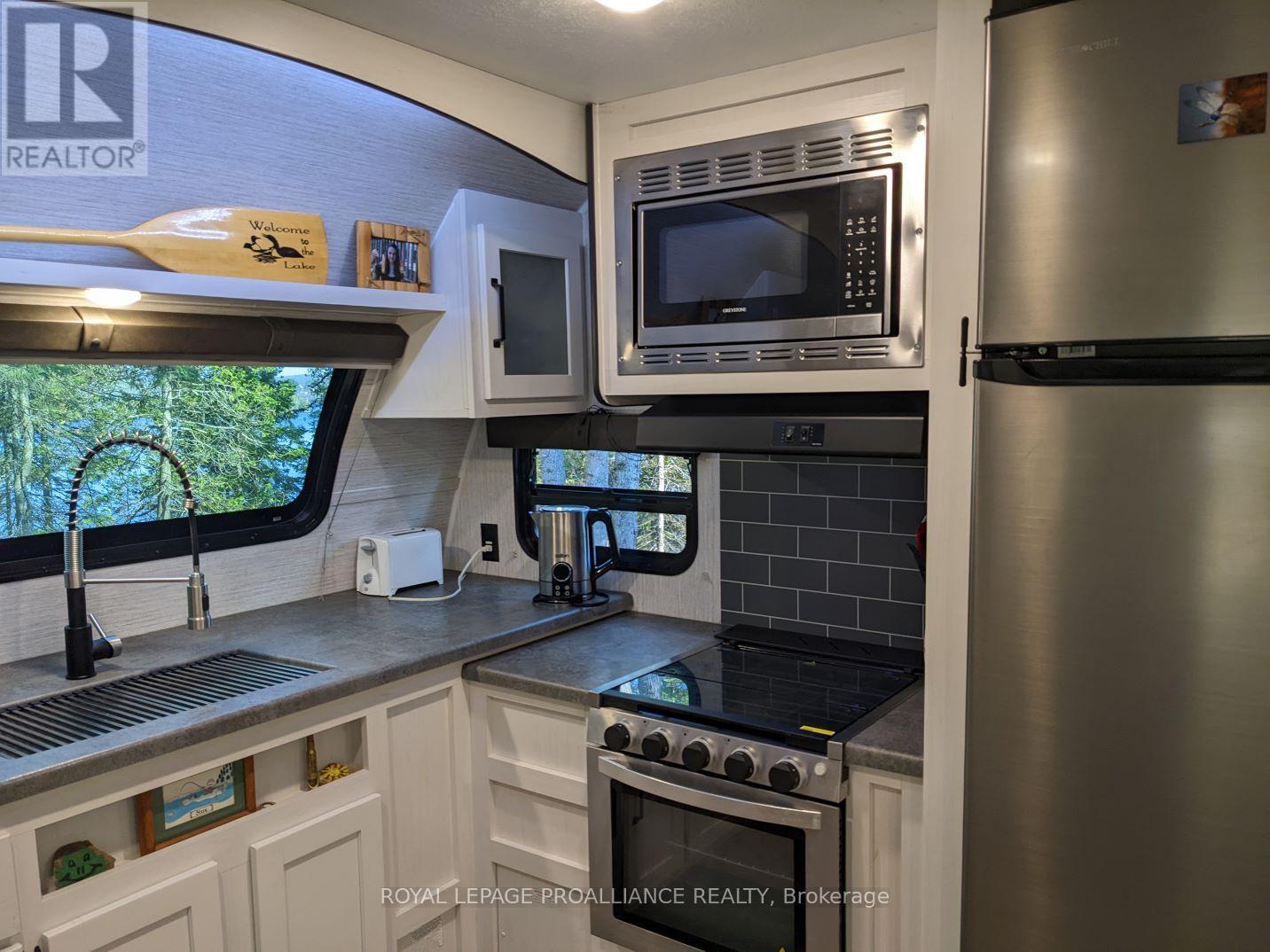 22202 Highway 41, Addington Highlands, Ontario  K0H 1L0 - Photo 9 - X12151991