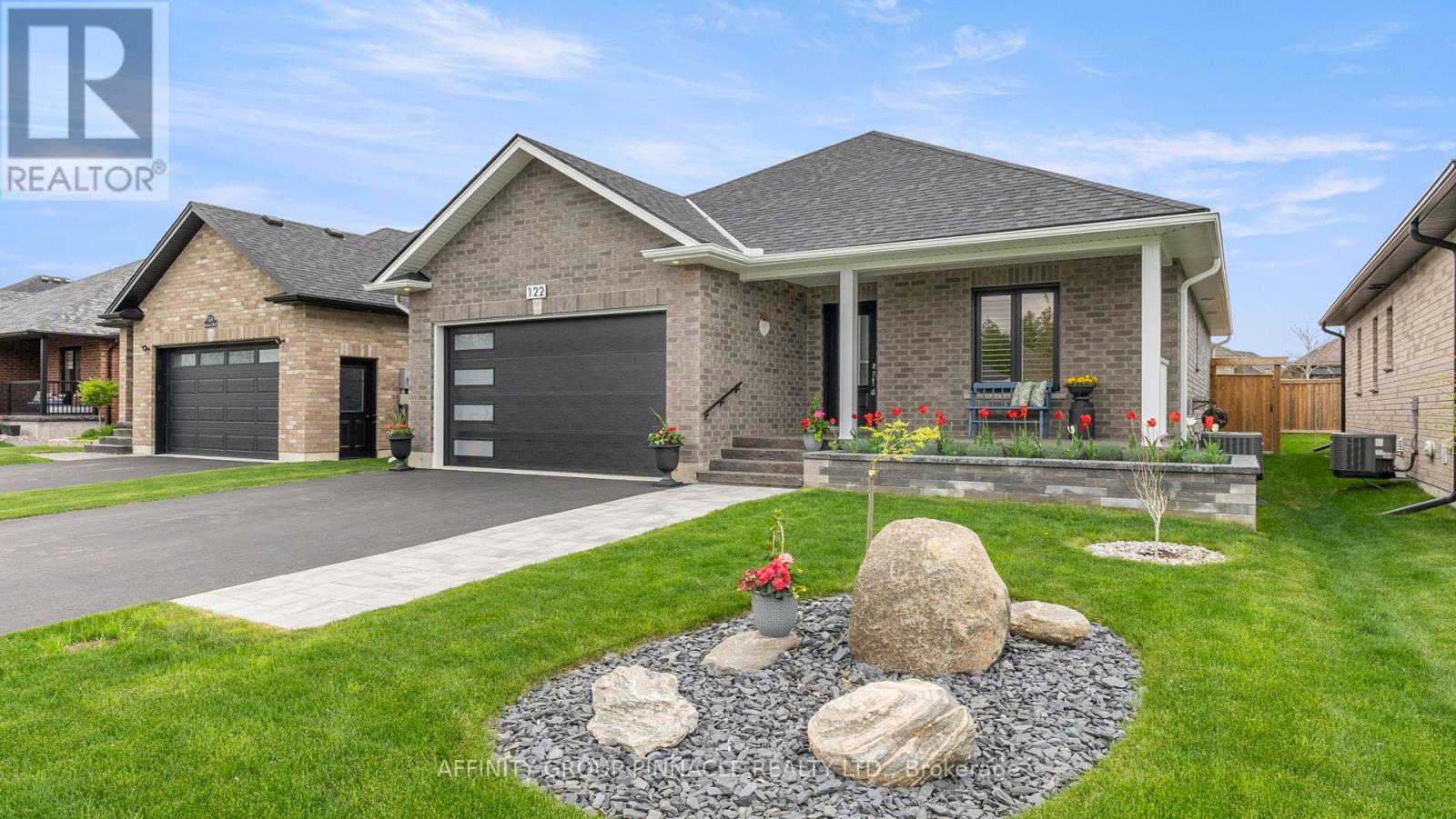 Property at 122 SPRINGDALE DRIVE image 4