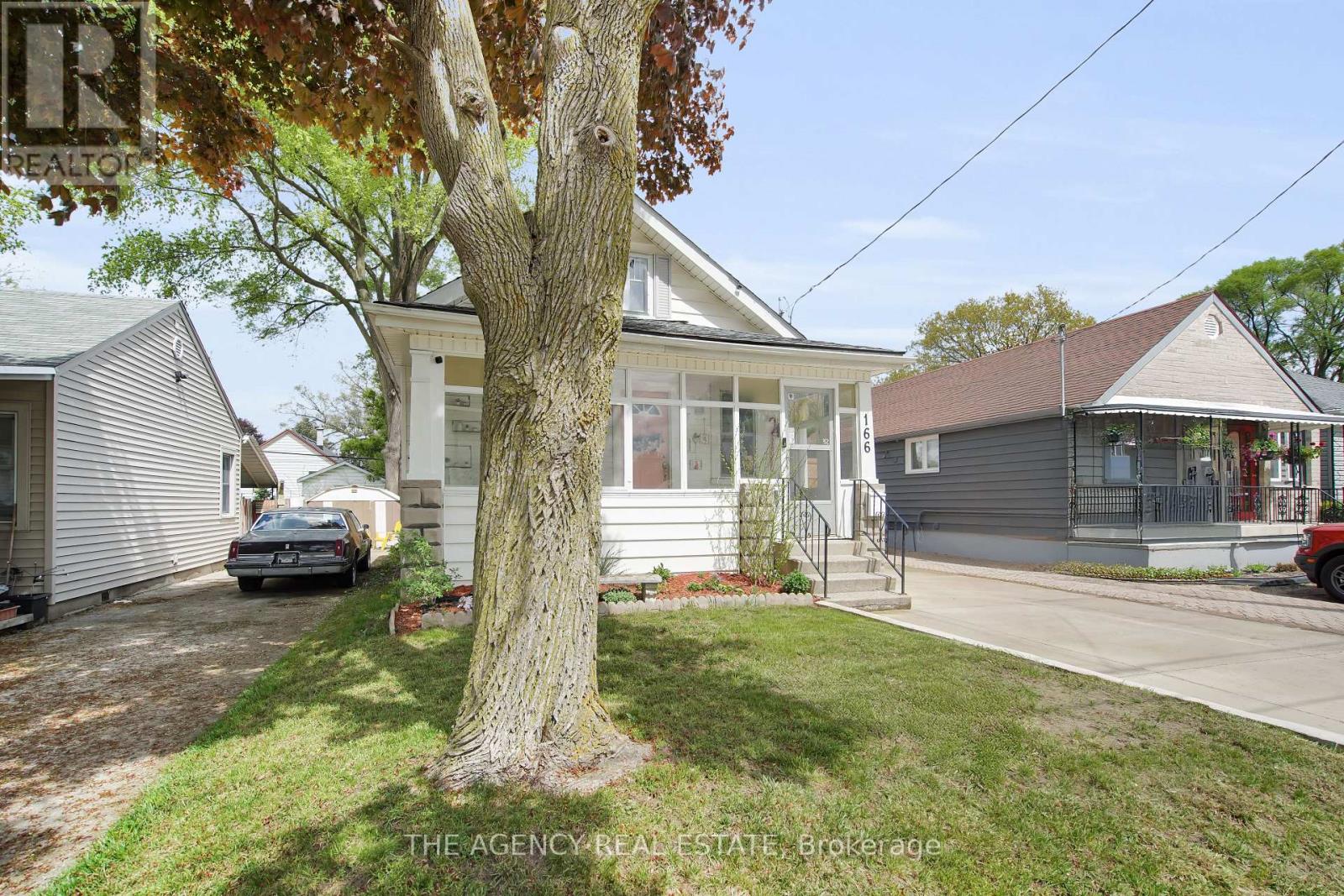 Property at 166 GILES STREET image 2