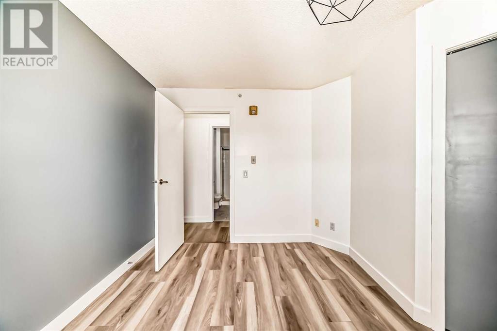 446, 35 Richard Court Sw, Calgary, Alberta  T3M 7M8 - Photo 7 - A2216784
