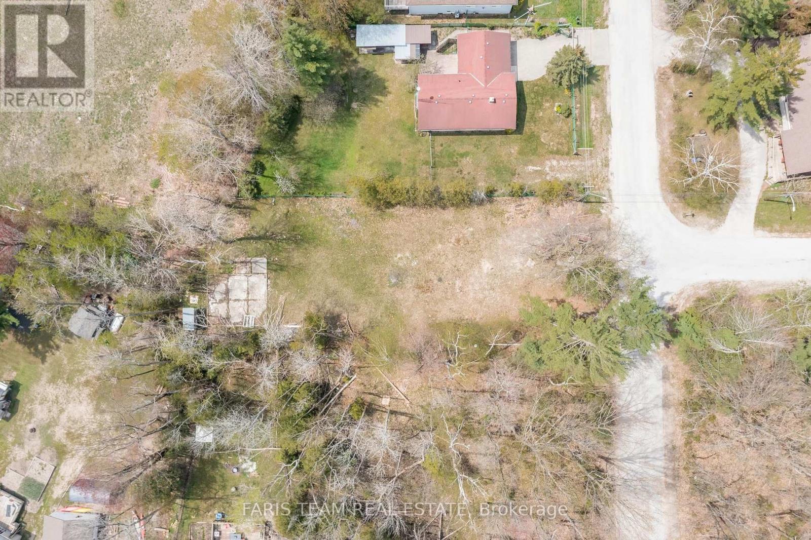 21 Poplar Glen Road, Wasaga Beach, Ontario  L9Z 2L3 - Photo 6 - S12028671