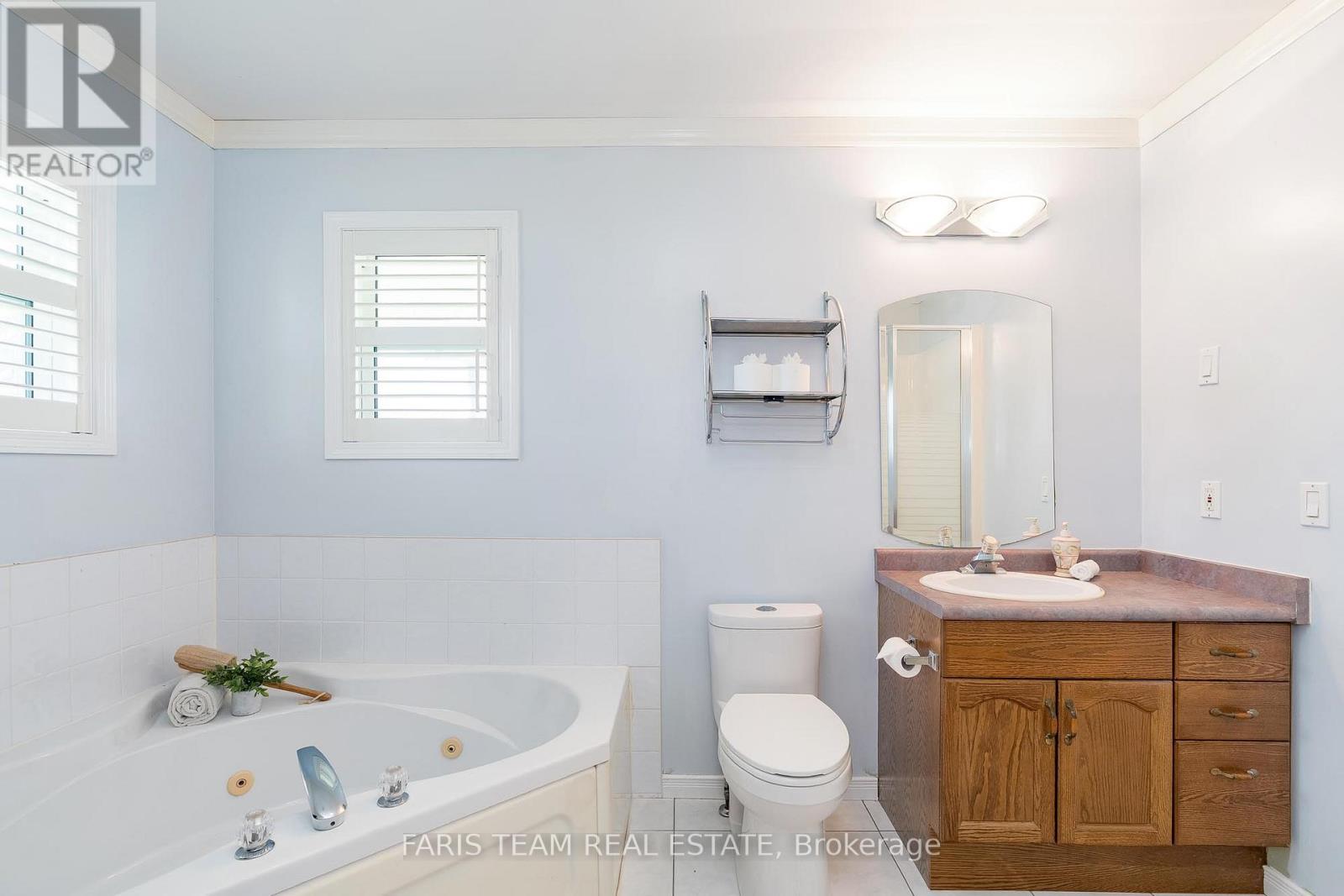 30 Indiana Avenue, Wasaga Beach, Ontario  L9Z 3A8 - Photo 12 - S12151108