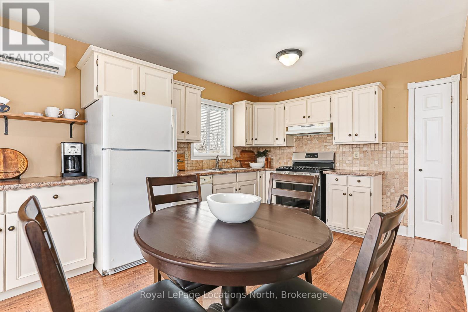 293 Robinson Street, Collingwood, Ontario  L9Y 3M4 - Photo 8 - S12037461