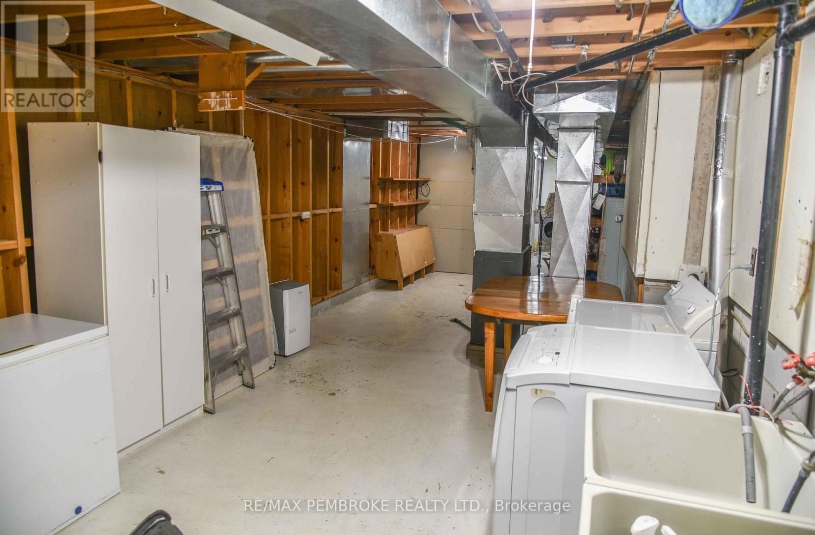 239 Thomas Street, Deep River, Ontario  K0J 1P0 - Photo 38 - X12151904