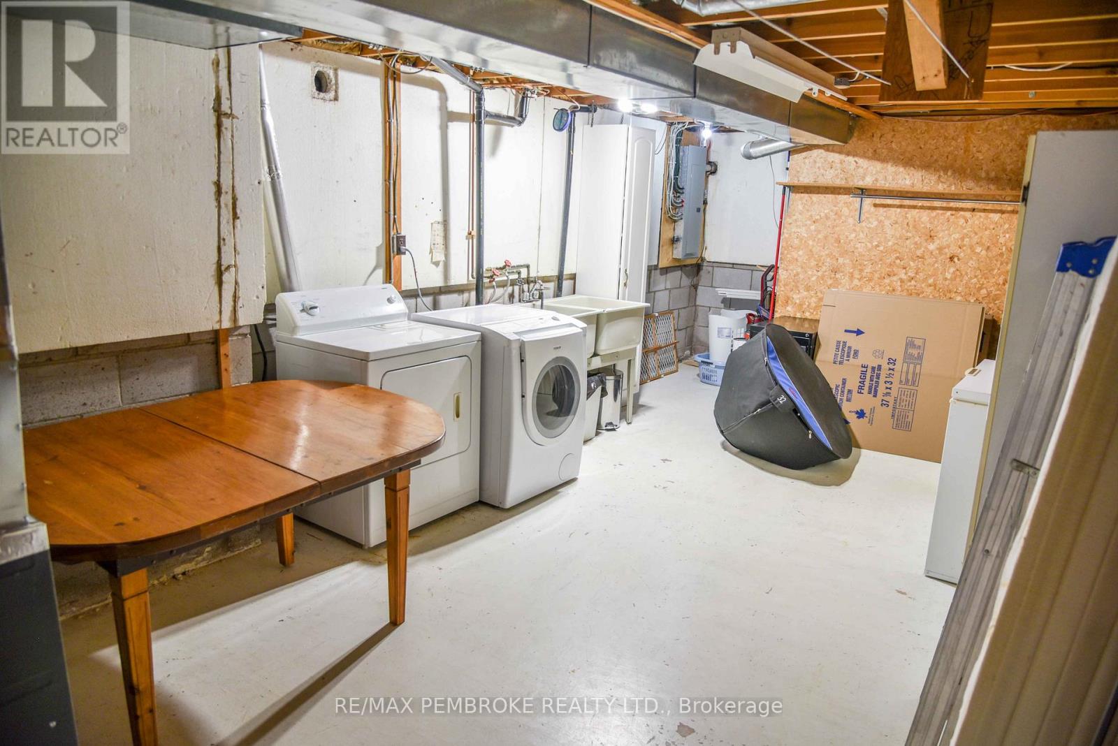 239 Thomas Street, Deep River, Ontario  K0J 1P0 - Photo 39 - X12151904