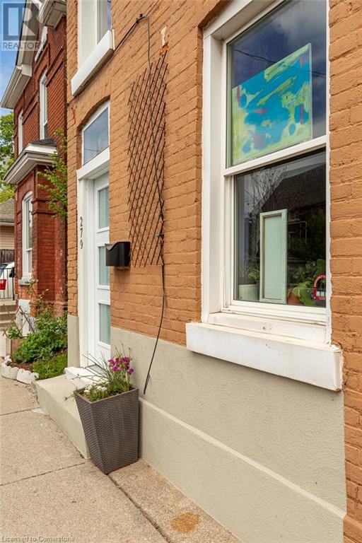 Property at 279 WILSON Street image 3