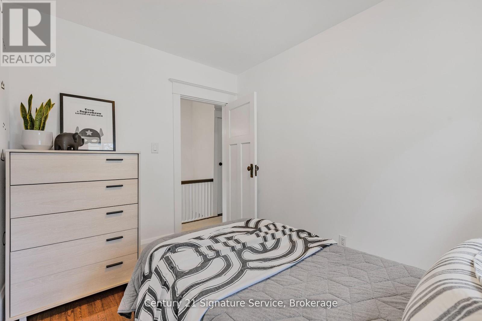 349 Windermere Avenue, Toronto, Ontario  M6S 3L1 - Photo 13 - W12151814