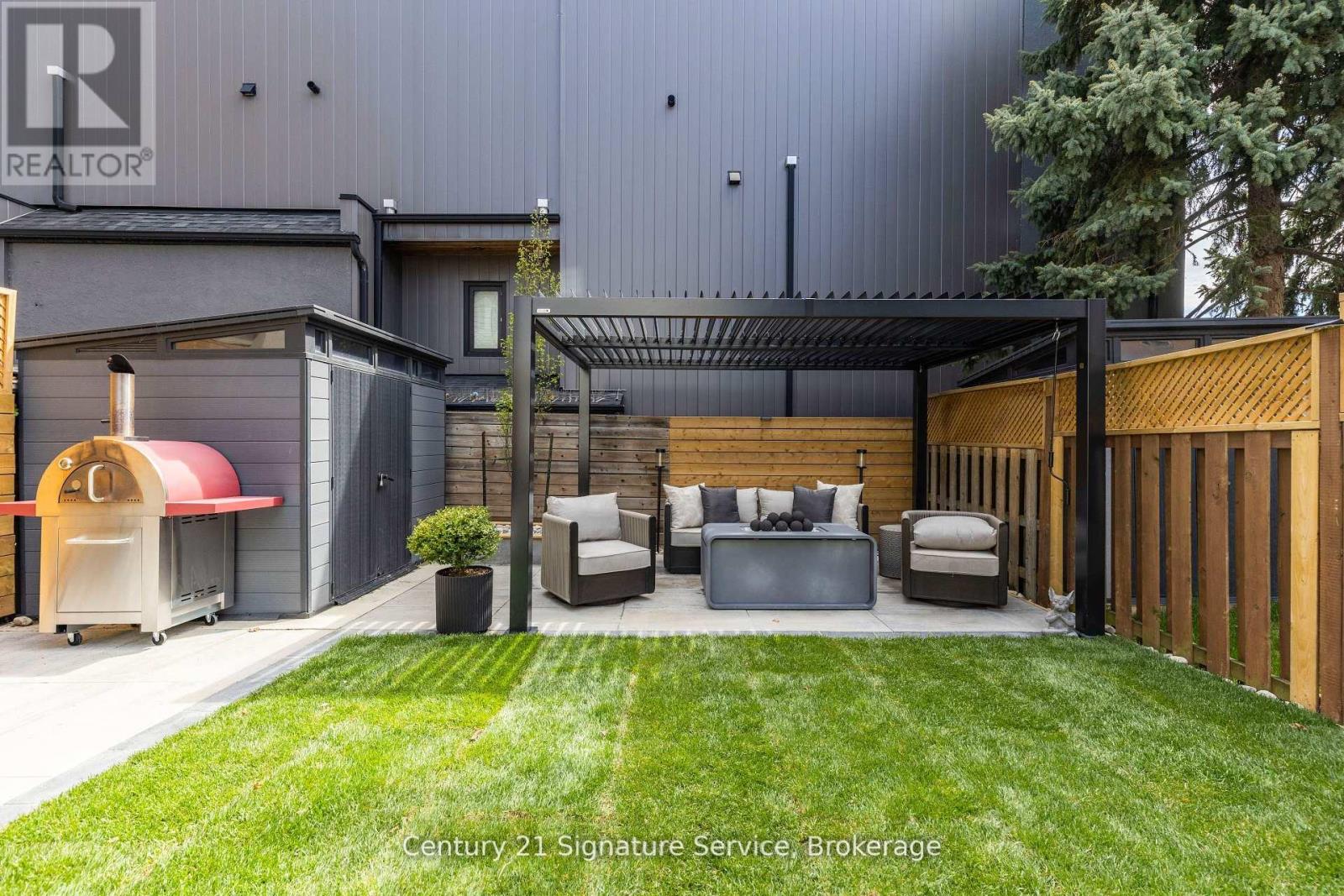 349 Windermere Avenue, Toronto, Ontario  M6S 3L1 - Photo 21 - W12151814