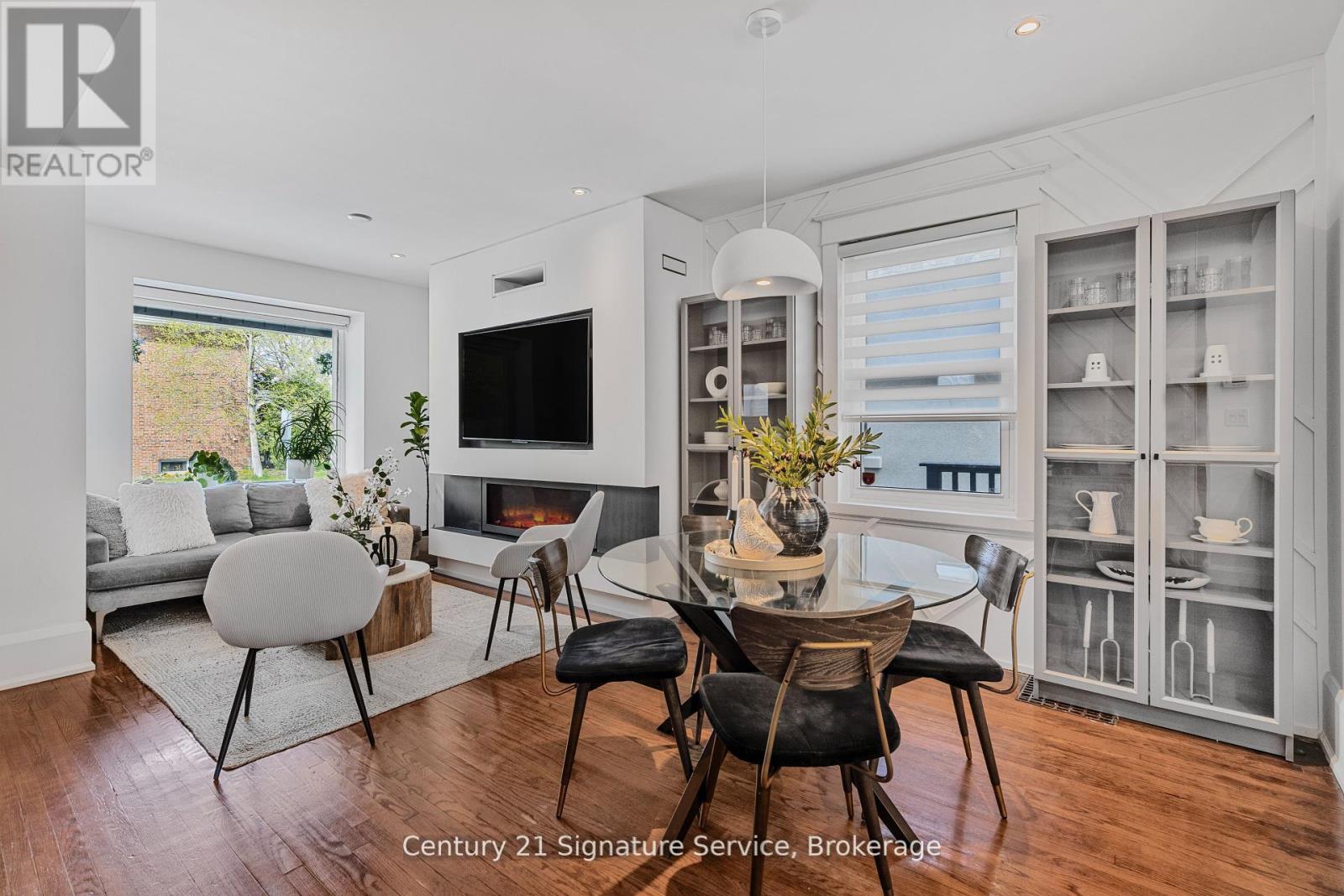 349 Windermere Avenue, Toronto, Ontario  M6S 3L1 - Photo 4 - W12151814