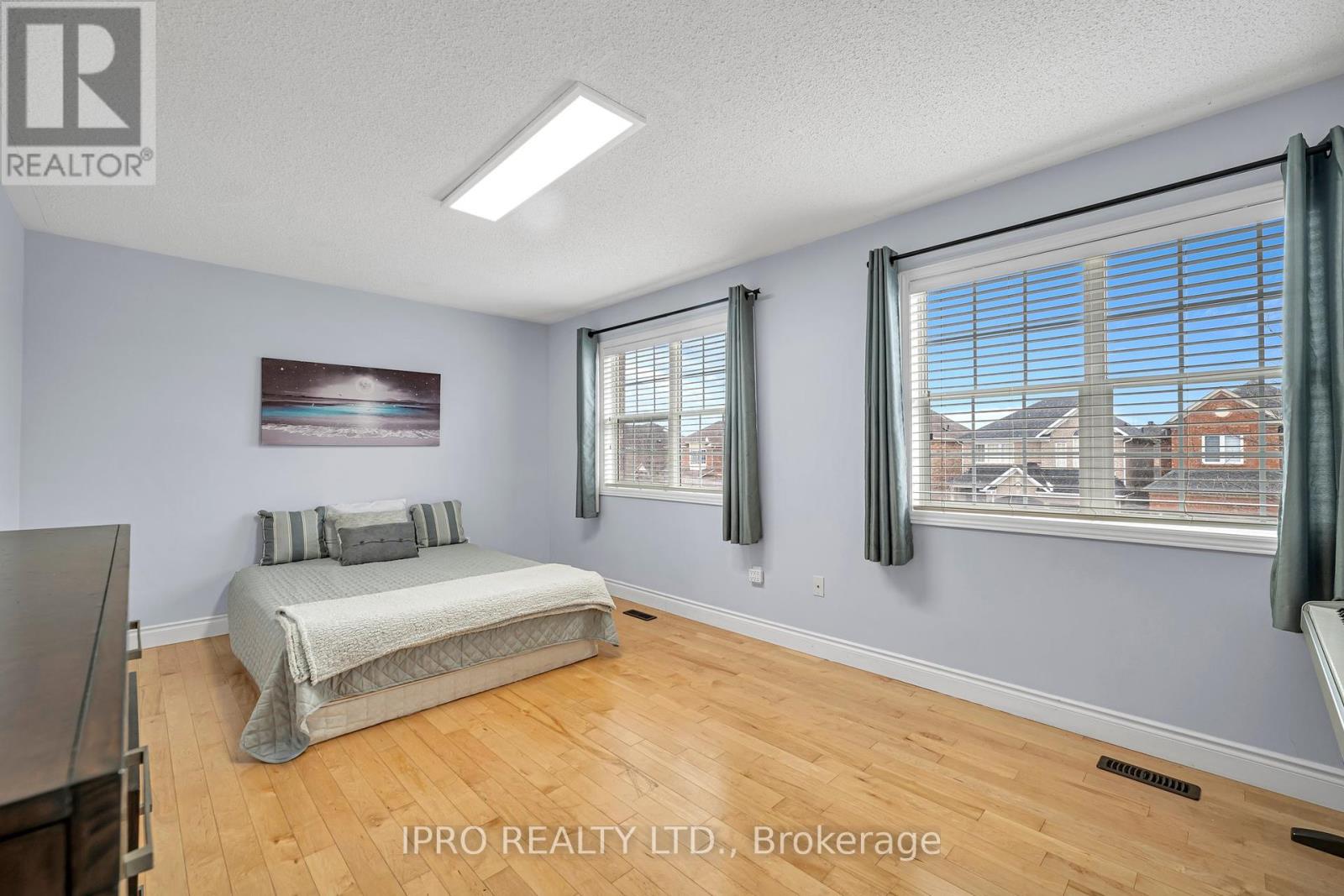 3860 Henrietta Way, Mississauga, Ontario  L5M 7Y4 - Photo 23 - W12151818