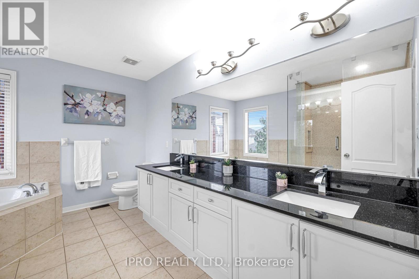 3860 Henrietta Way, Mississauga, Ontario  L5M 7Y4 - Photo 27 - W12151818