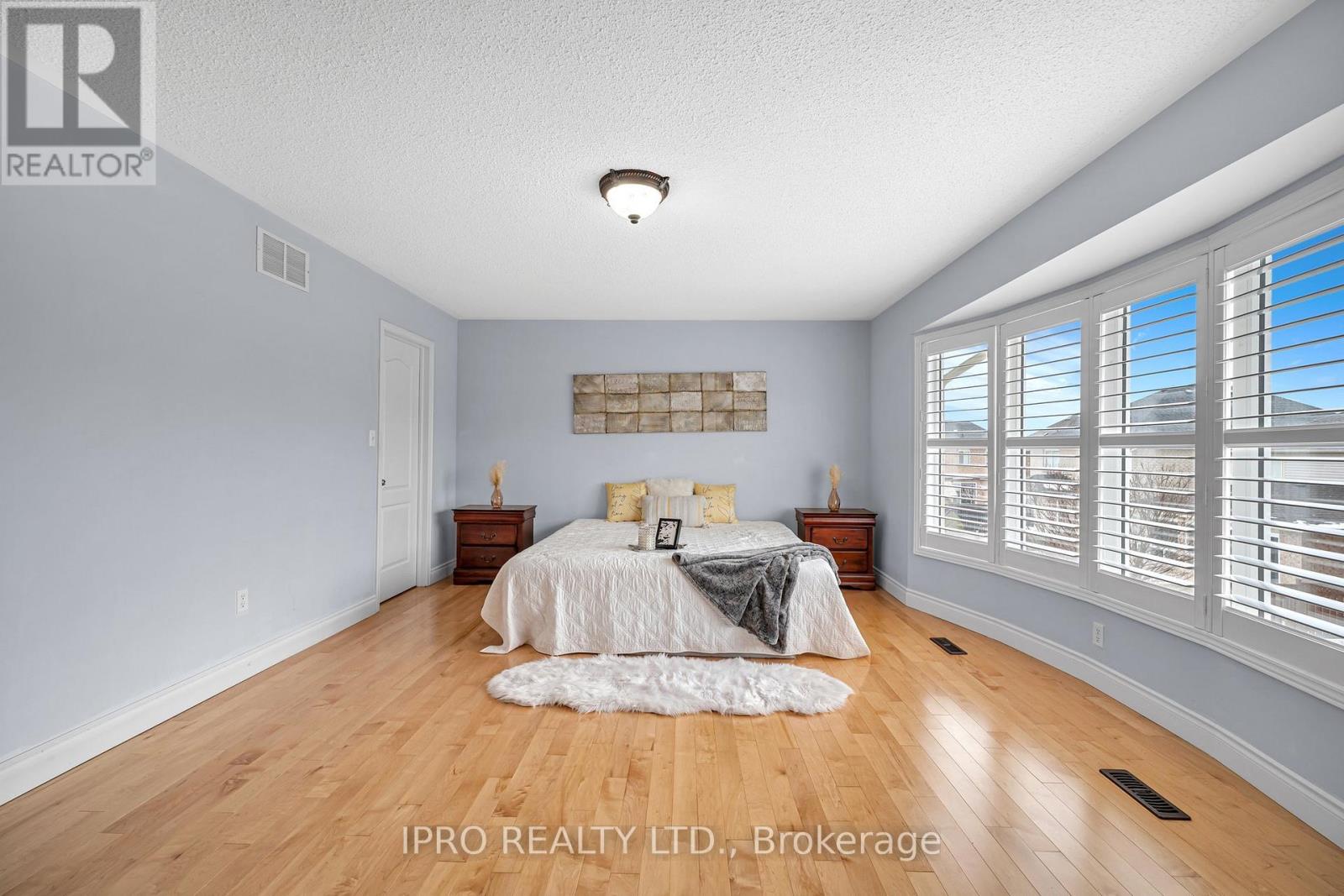 3860 Henrietta Way, Mississauga, Ontario  L5M 7Y4 - Photo 29 - W12151818