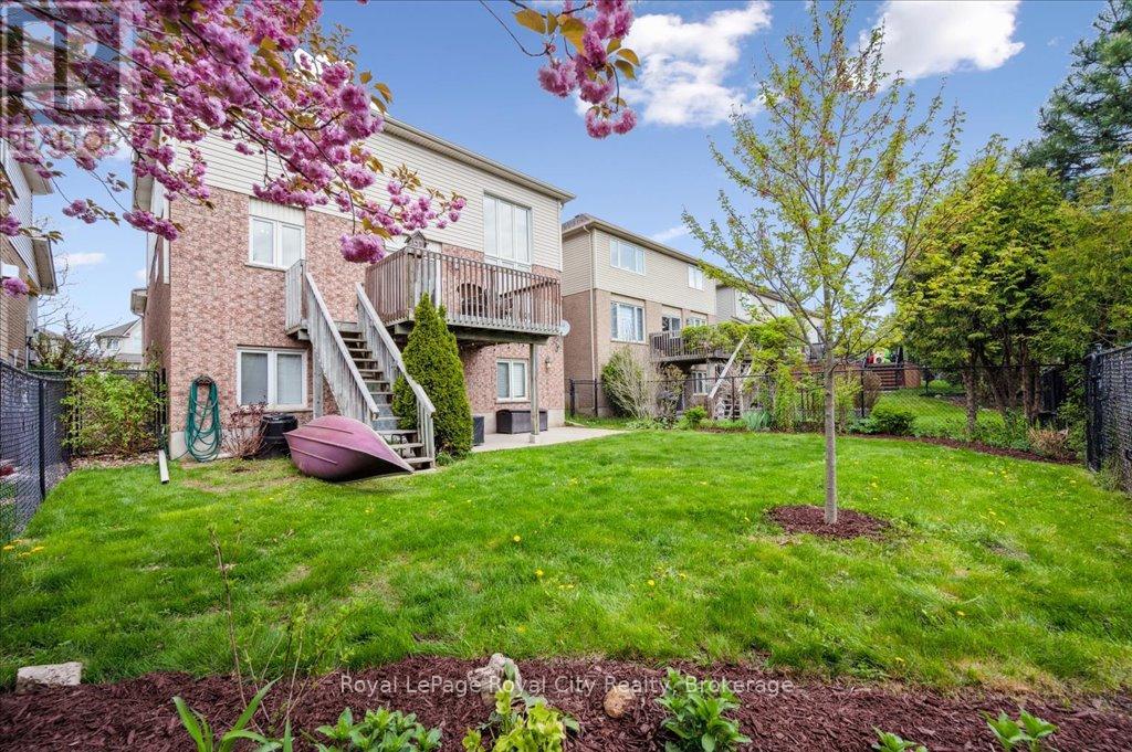 67 Grey Oak Drive, Guelph, Ontario  N1L 1R2 - Photo 35 - X12151859