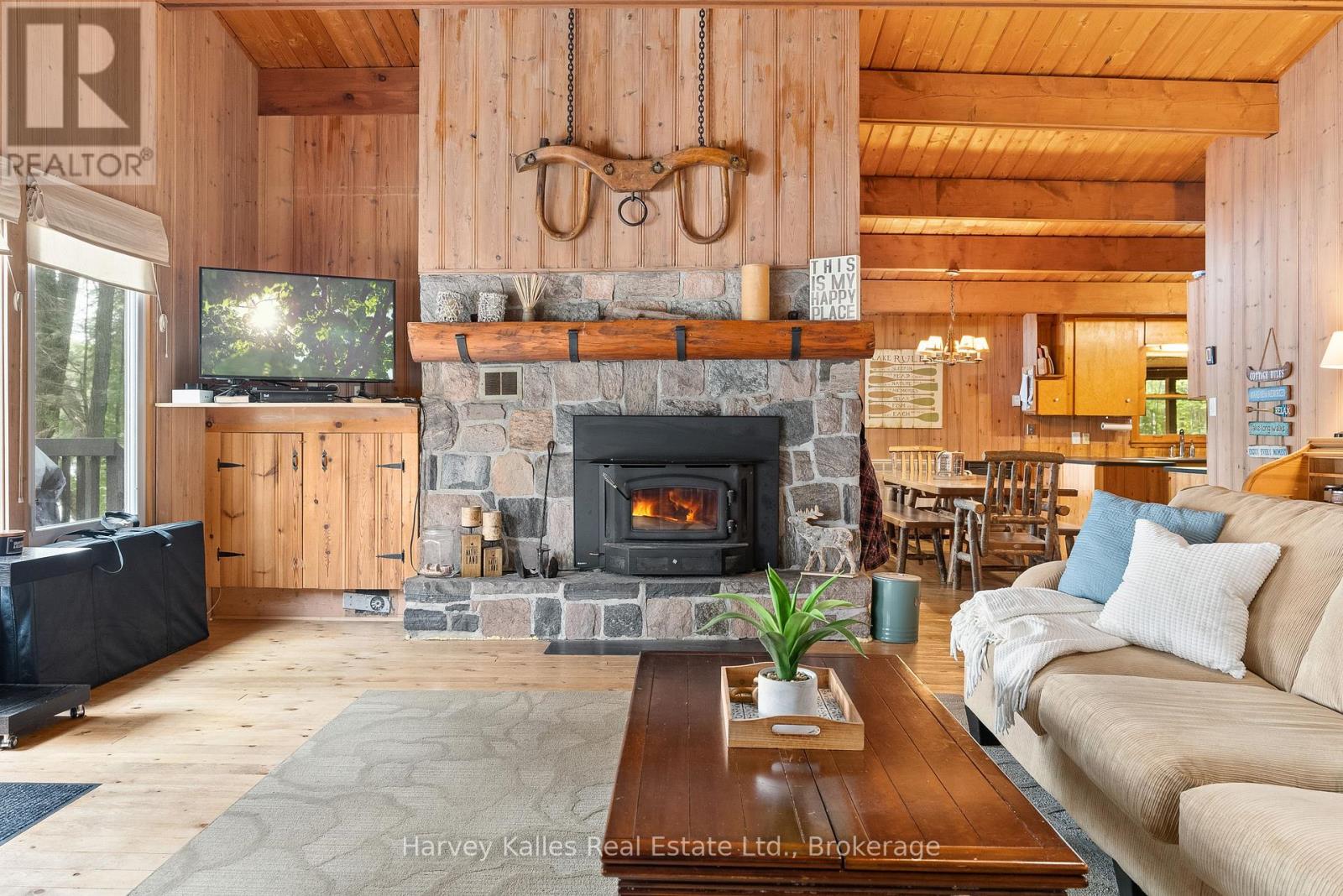 1033 Scott Lane, Lake Of Bays, Ontario  P1H 2J6 - Photo 8 - X12151993