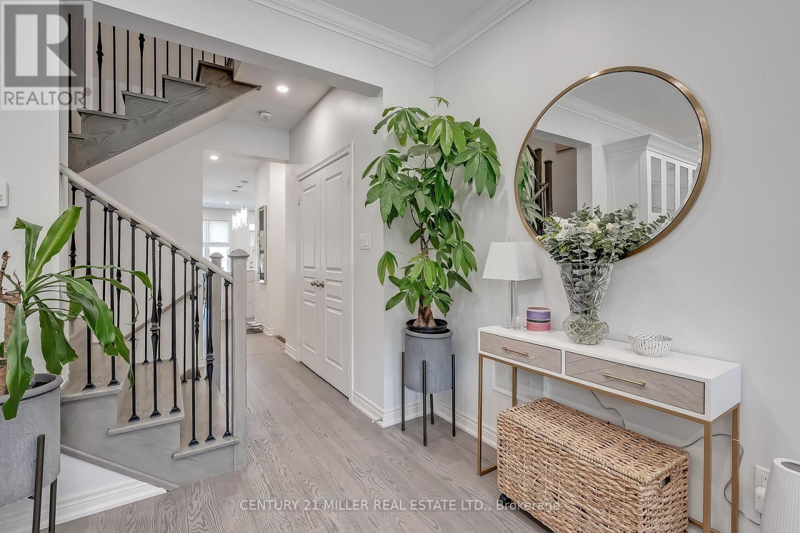 Property at 315 HUMPHREY STREET image 2
