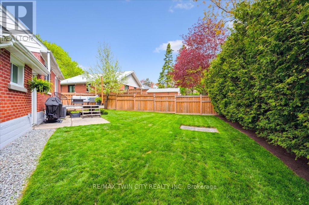 53 Westmount Road, Guelph, Ontario  N1H 5H6 - Photo 28 - X12151827