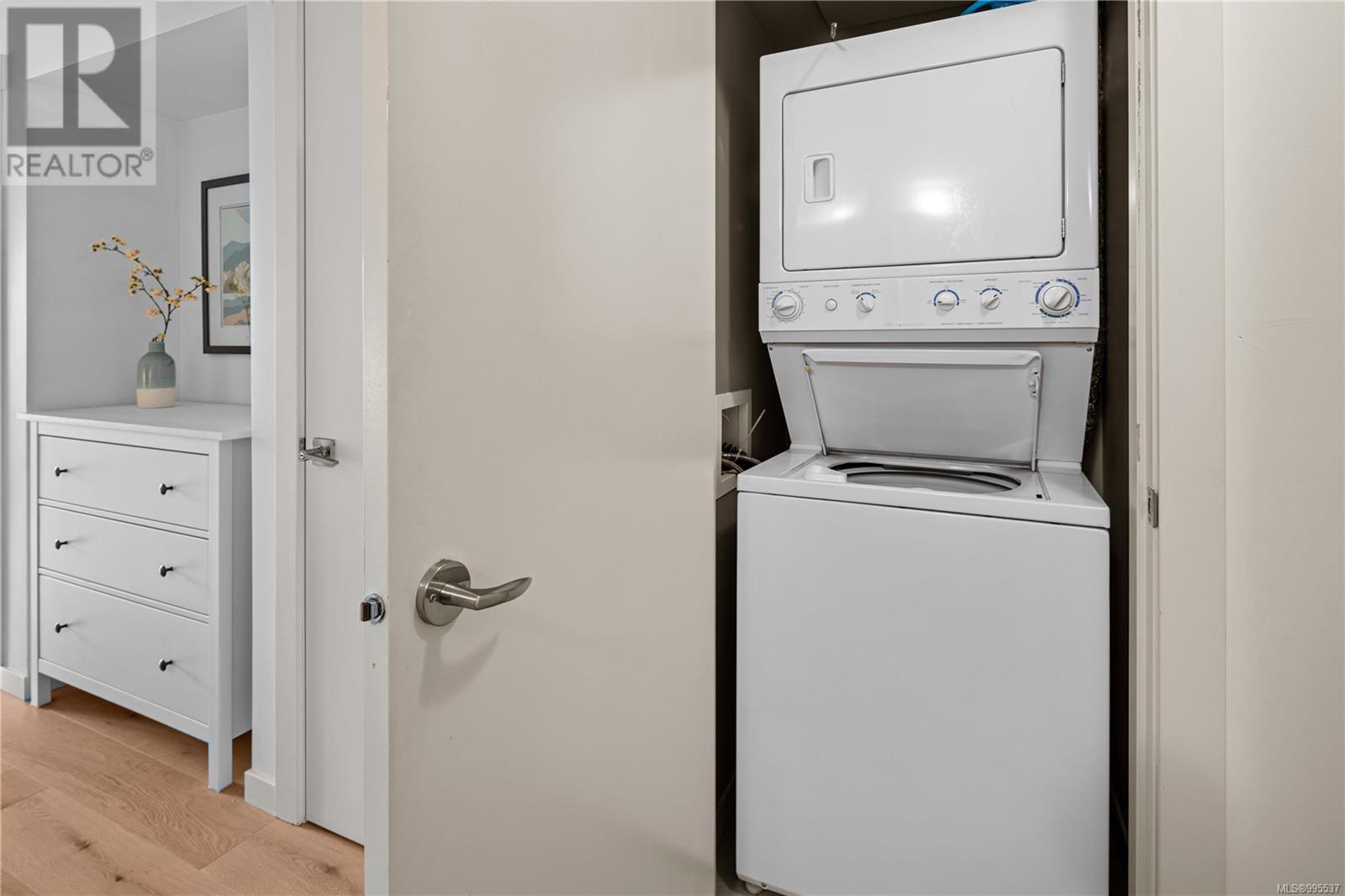 603 751 Fairfield Rd, Victoria, British Columbia  V8W 4A4 - Photo 22 - 995537