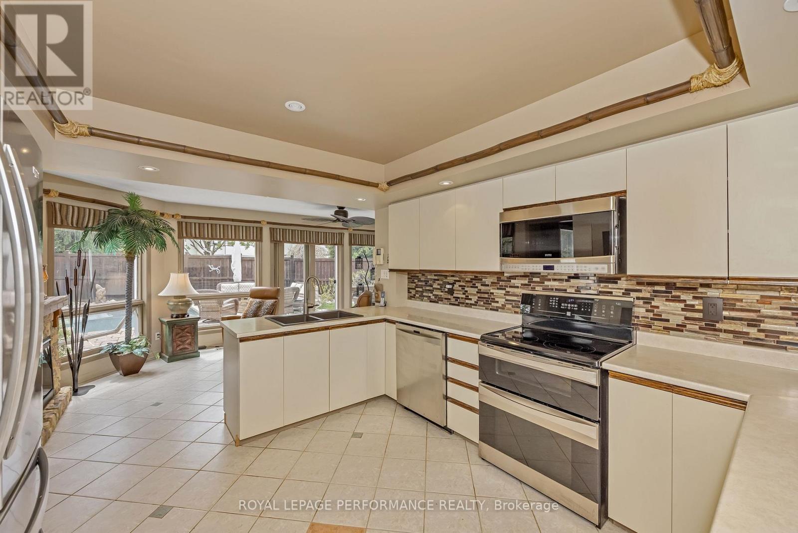 766 Lalande Terrace, Ottawa, Ontario  K4A 2M3 - Photo 15 - X12151990