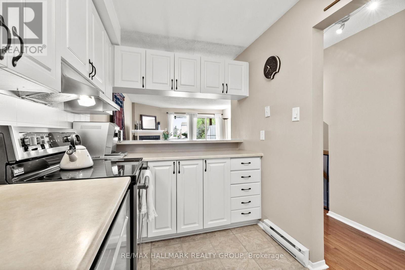 A - 6605 Bilberry Drive, Ottawa, Ontario  K1C 4N5 - Photo 5 - X12152029