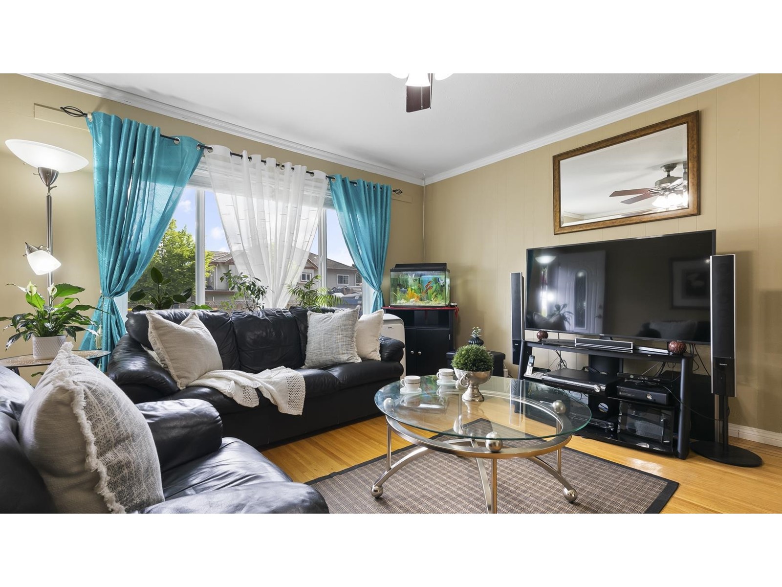 Property at 10253 149 STREET image 3