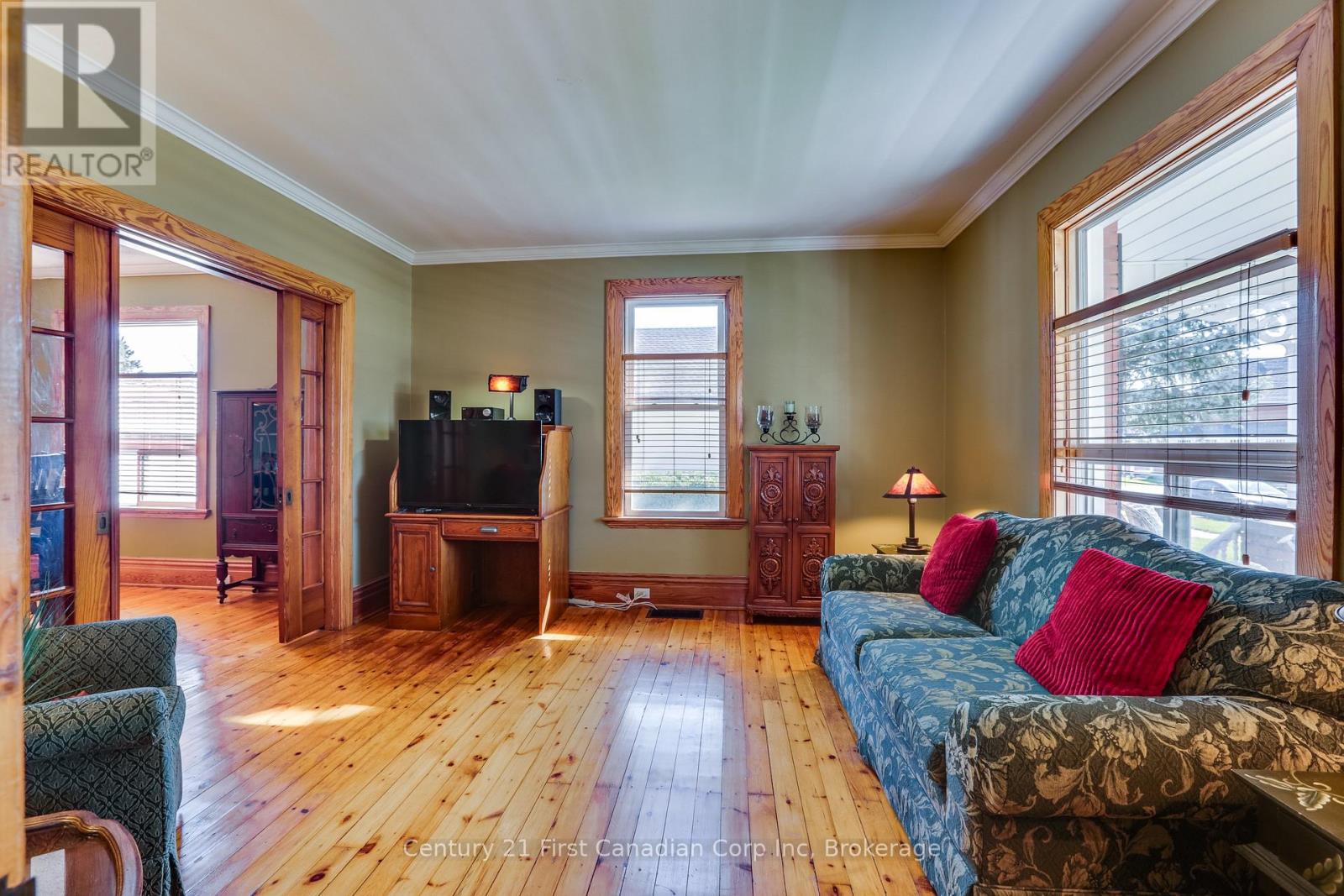 128 Washington Street, Zorra (Thamesford), Ontario  N0M 2M0 - Photo 9 - X12151860
