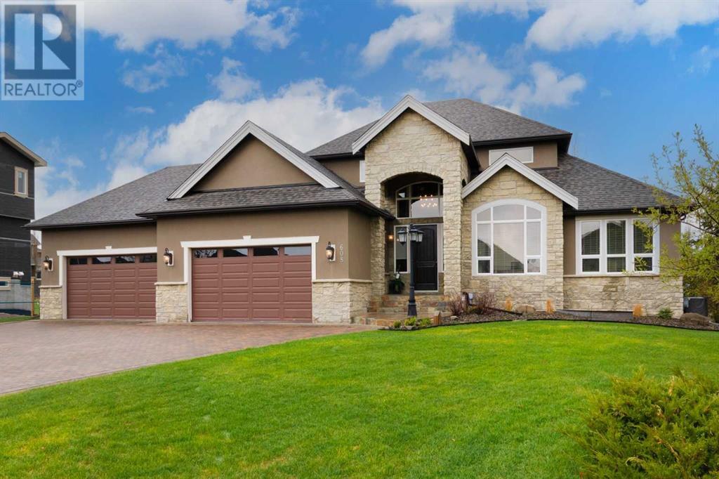 608 Montclair Place, Rural Rocky View County, Alberta  T4C 0A8 - Photo 3 - A2220054