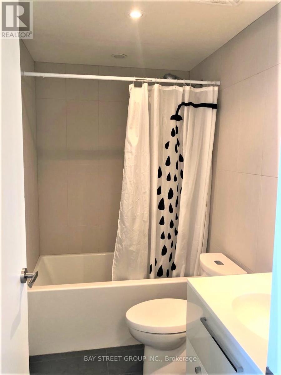 2511 - 15 Grenville Street, Toronto, Ontario  M4Y 1A1 - Photo 7 - C12151851
