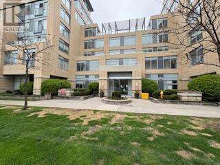 426 - 701 Sheppard Avenue W, Toronto, Ontario  M3H 0B2 - Photo 1 - C12151865