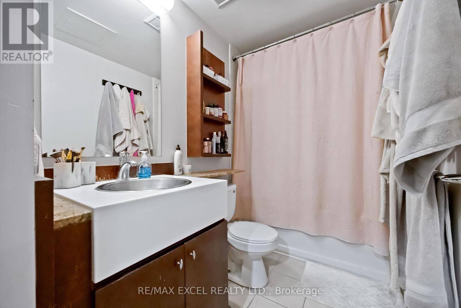 2603 - 35 Mariner Terrace, Toronto, Ontario  M5V 3V9 - Photo 17 - C12152004
