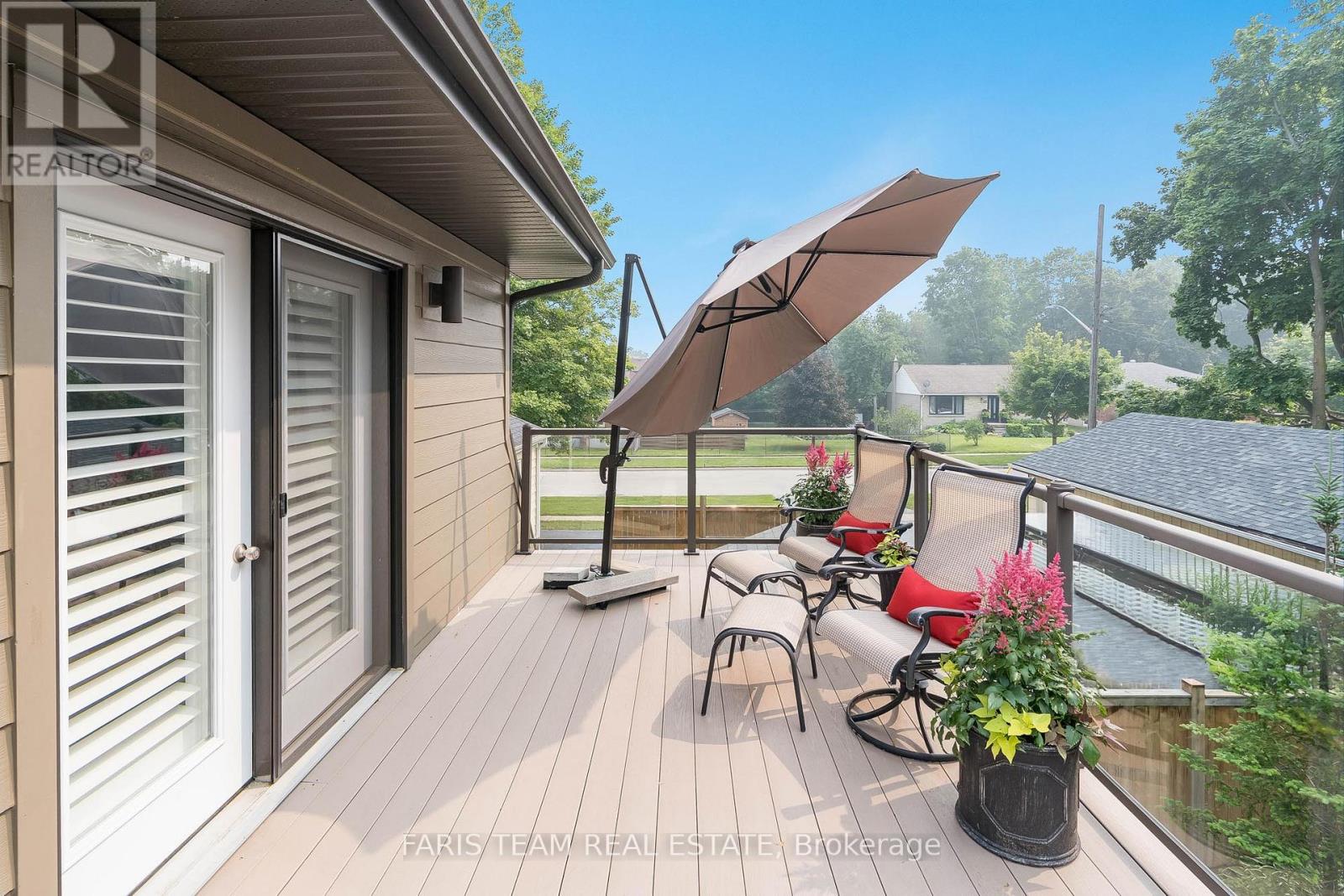 92 Nelson Street, Barrie, Ontario  L4M 4K5 - Photo 18 - S12127683