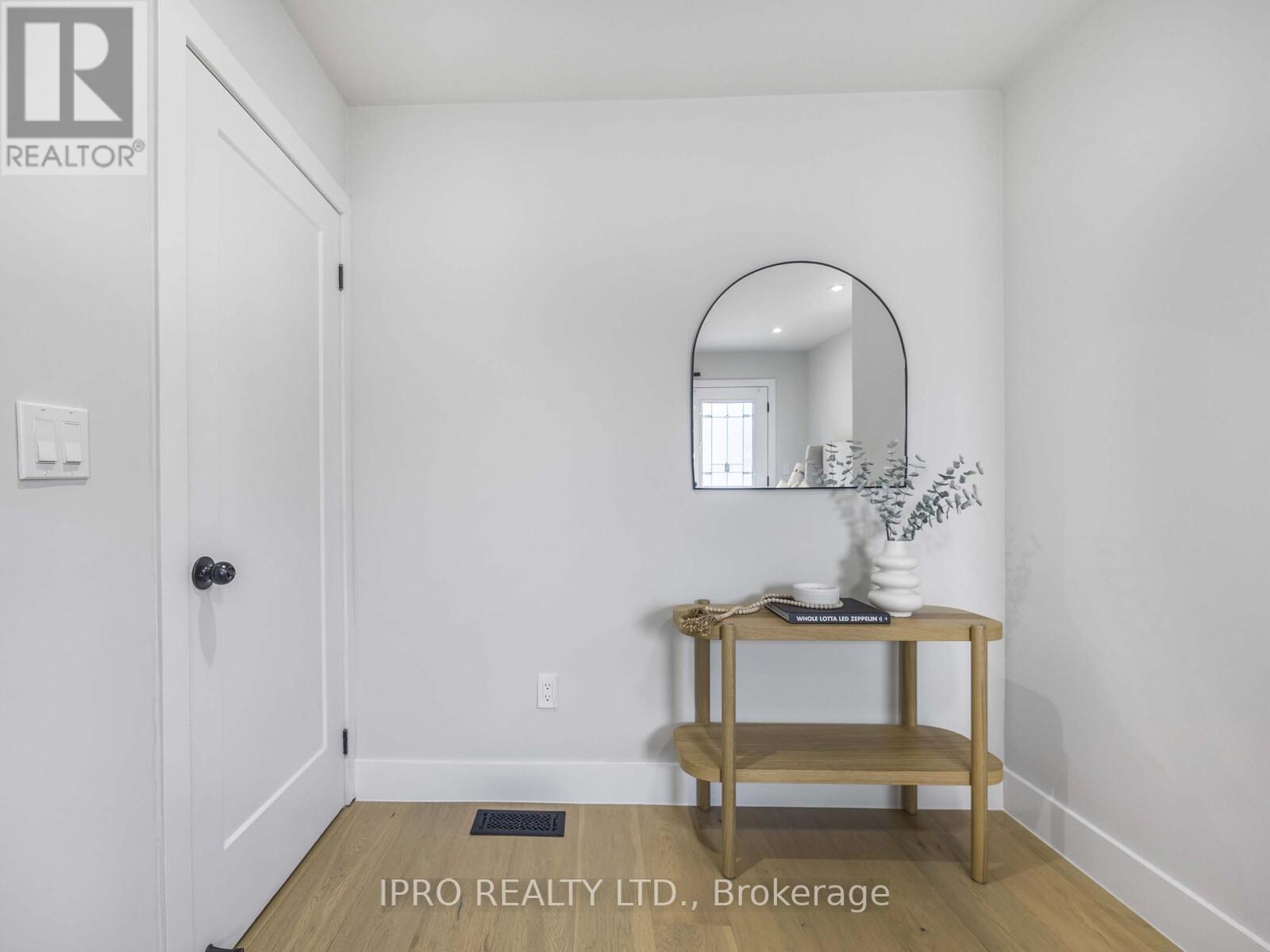 259 Floyd Avenue, Toronto, Ontario  M4J 2J4 - Photo 32 - E12151925