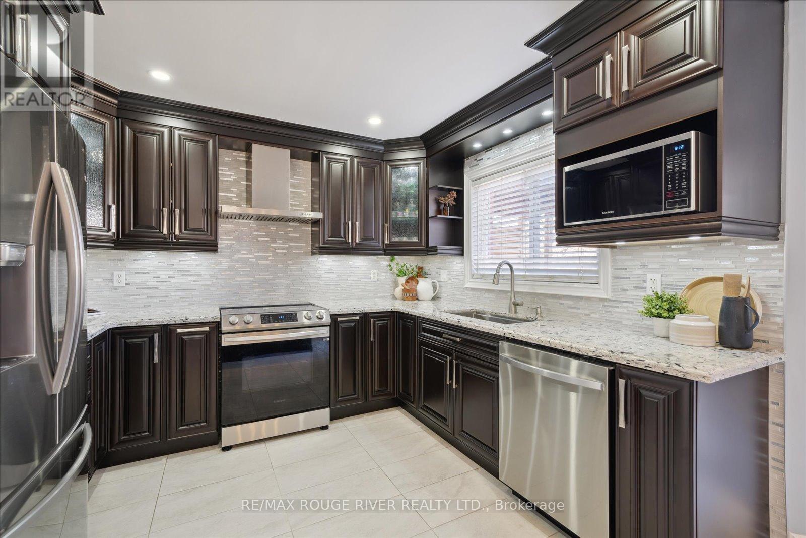 3265 Country Lane, Whitby, Ontario  L1P 1T7 - Photo 12 - E12152030