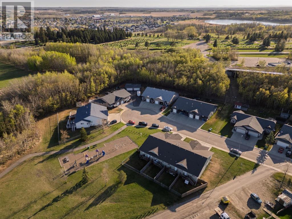 5533 52 Avenueclose, Innisfail, Alberta  T4G 0A1 - Photo 6 - A2220396