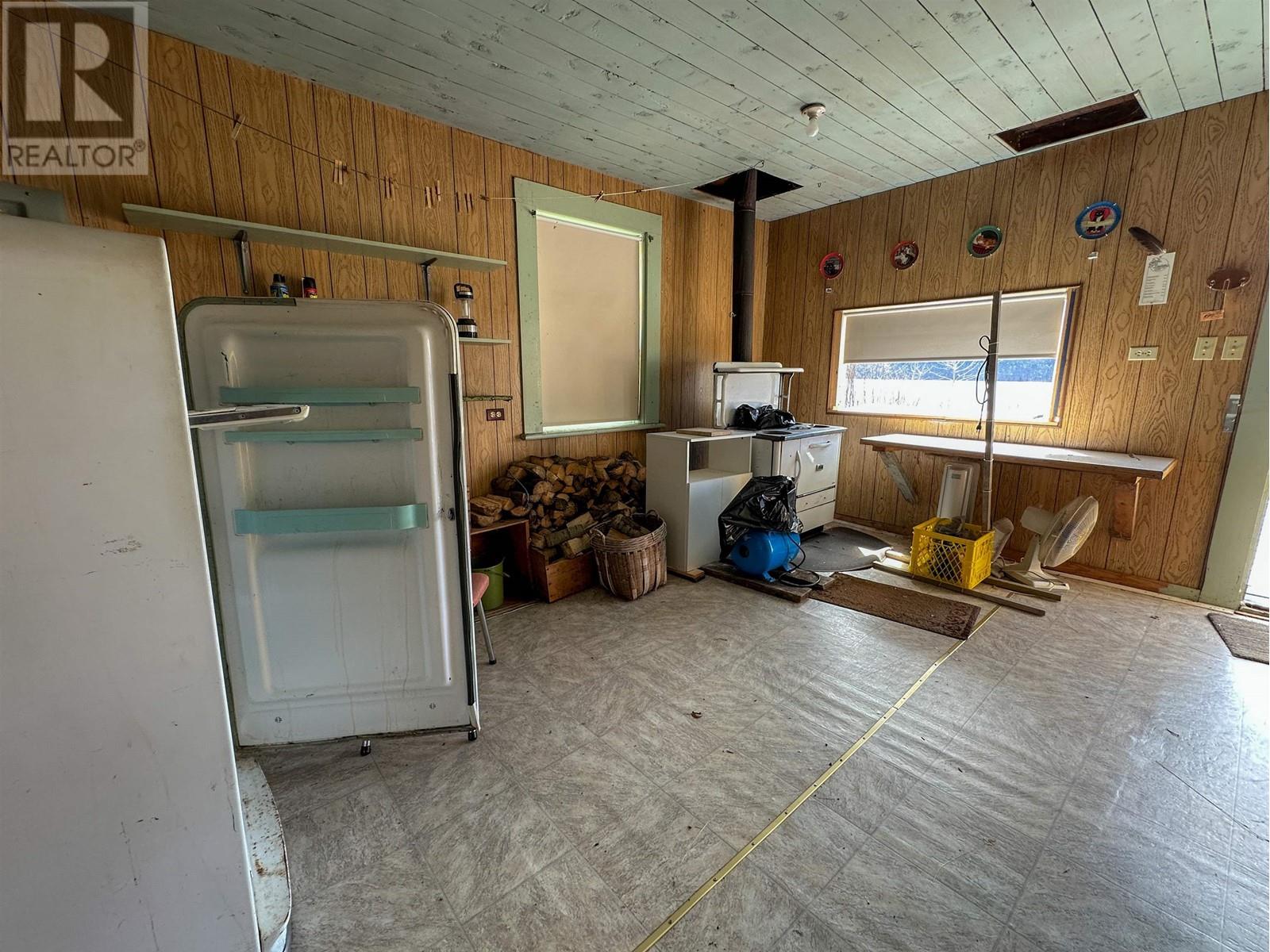 2461 Francois Lake Road, Fraser Lake, British Columbia  V0J 1S0 - Photo 27 - R3000950