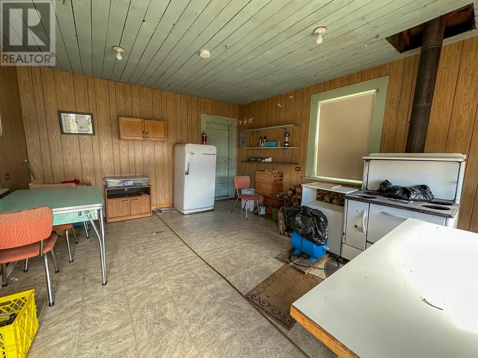 2461 Francois Lake Road, Fraser Lake, British Columbia  V0J 1S0 - Photo 30 - R3000950